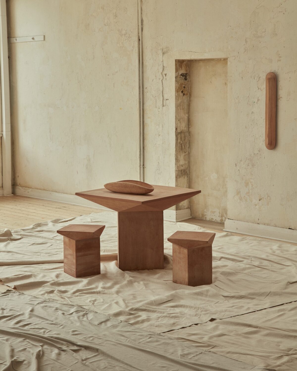 Pitcher Stool