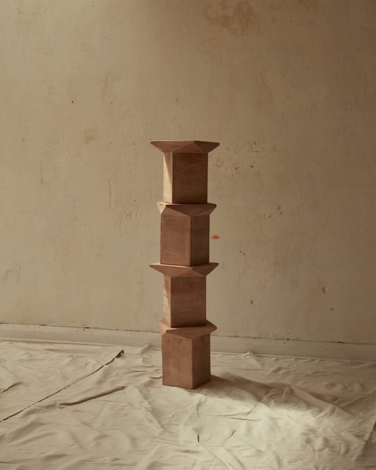 Pitcher Stool