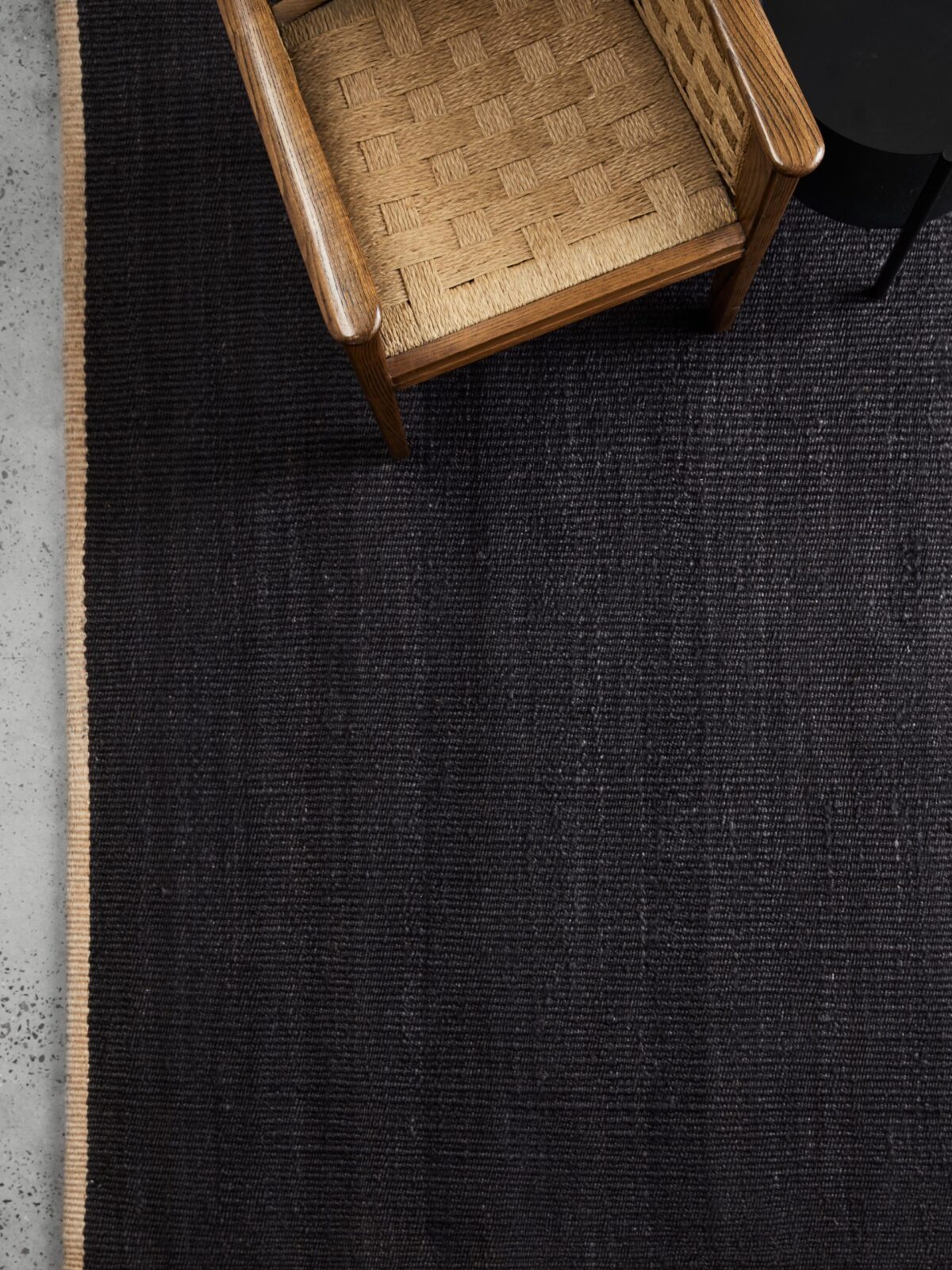 Nest Charcoal | Sample