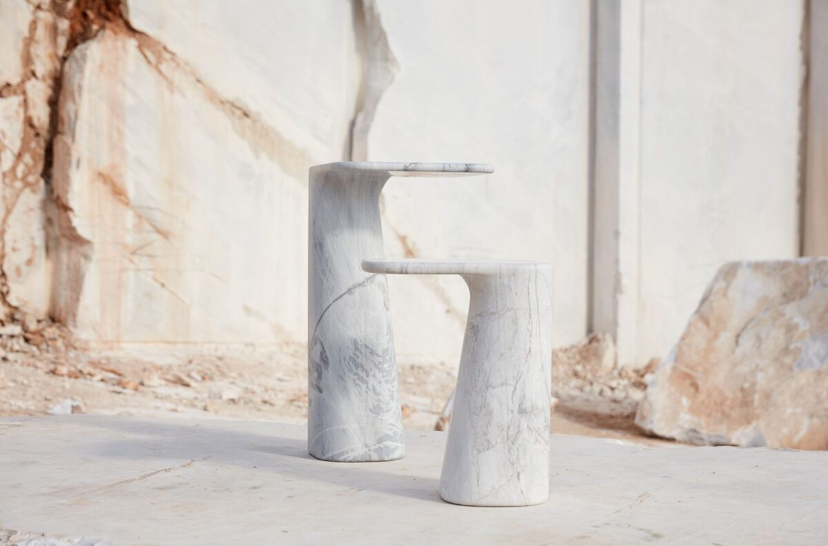 Hurlysi Table
