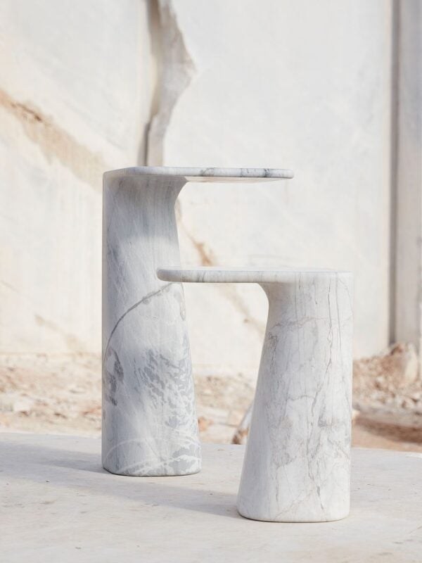 Hurlysi Table