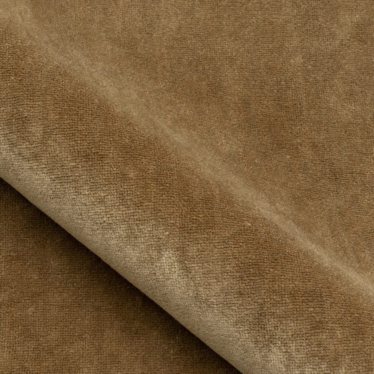 Sylvestre Dark Gold