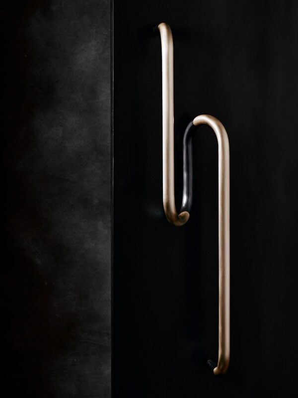 Mehen Door Pull