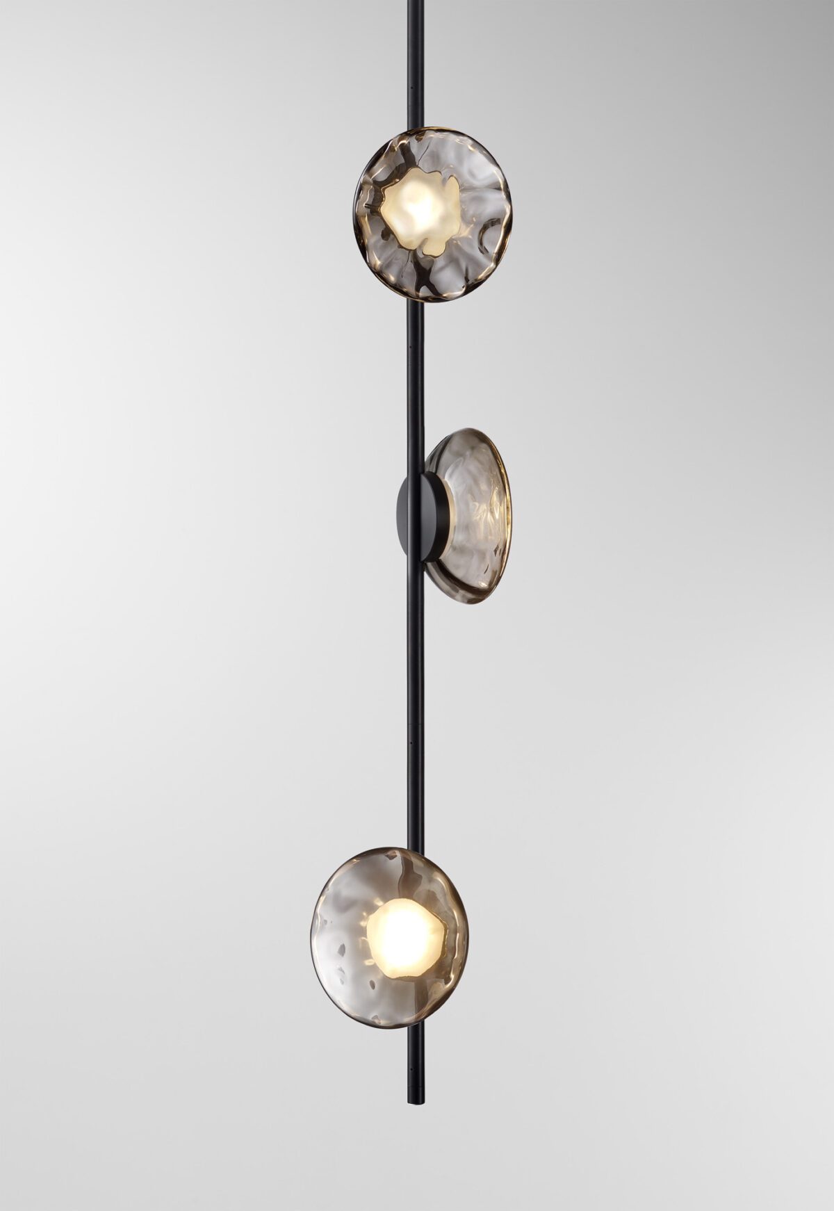 Ceto Vertical Chandelier | 3 Shades