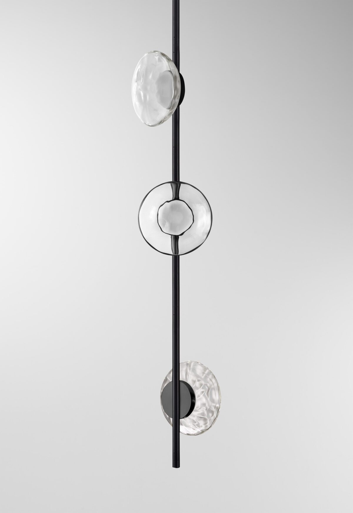 Ceto Vertical Chandelier | 3 Shades