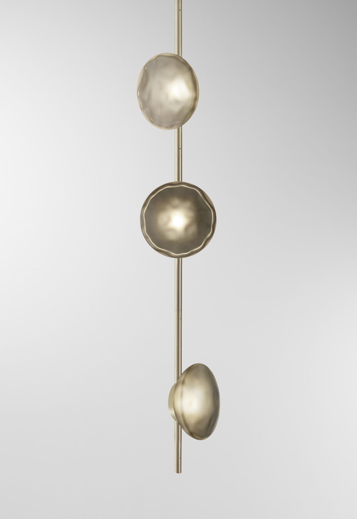 Ceto Vertical Chandelier | 3 Shades