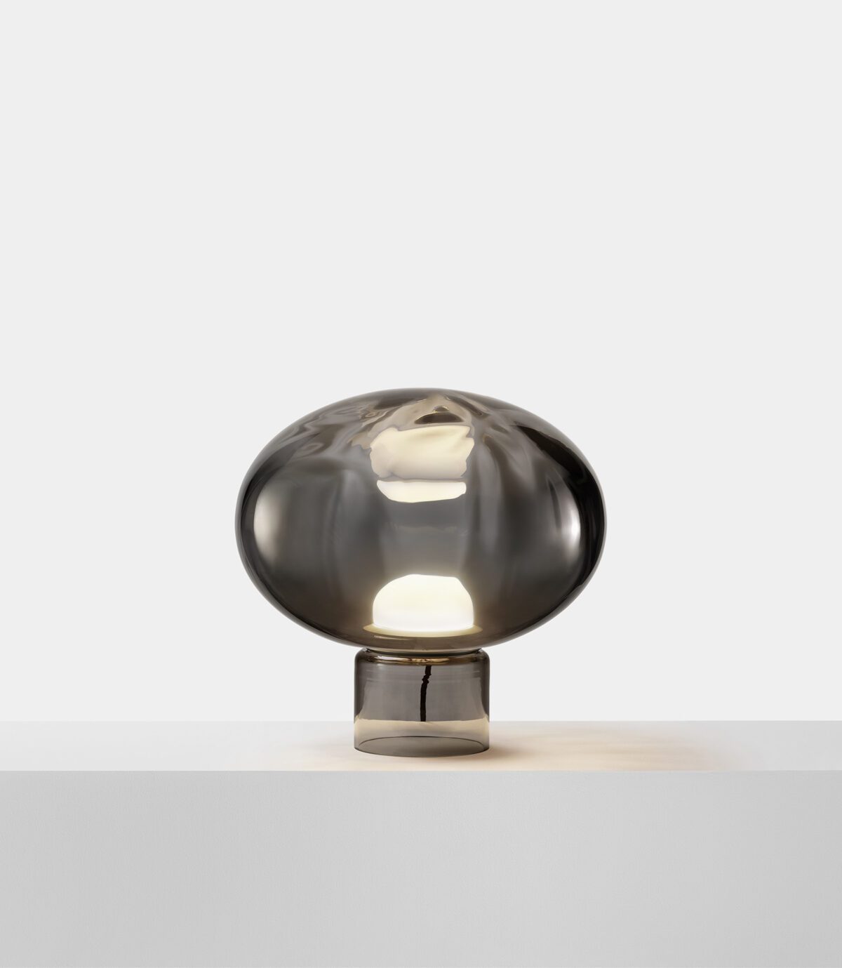 Méne Table Lamp