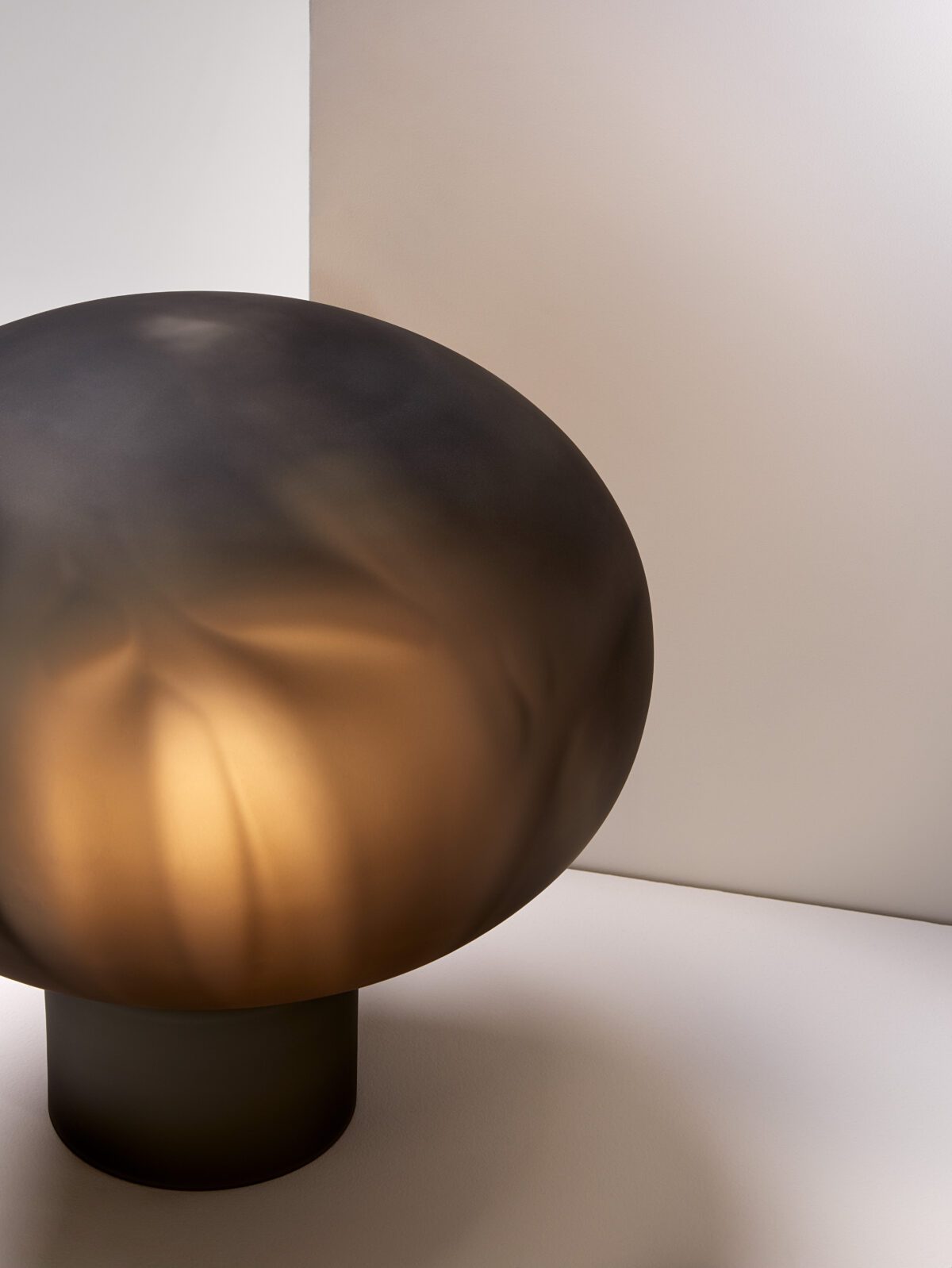 Méne Table Lamp