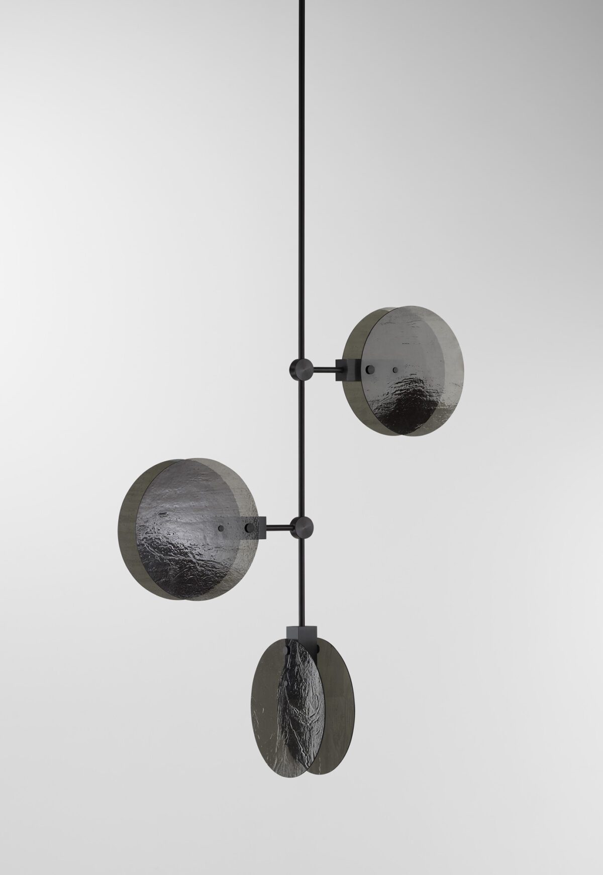 Nebulae Vertical Chandelier | 3 Shades