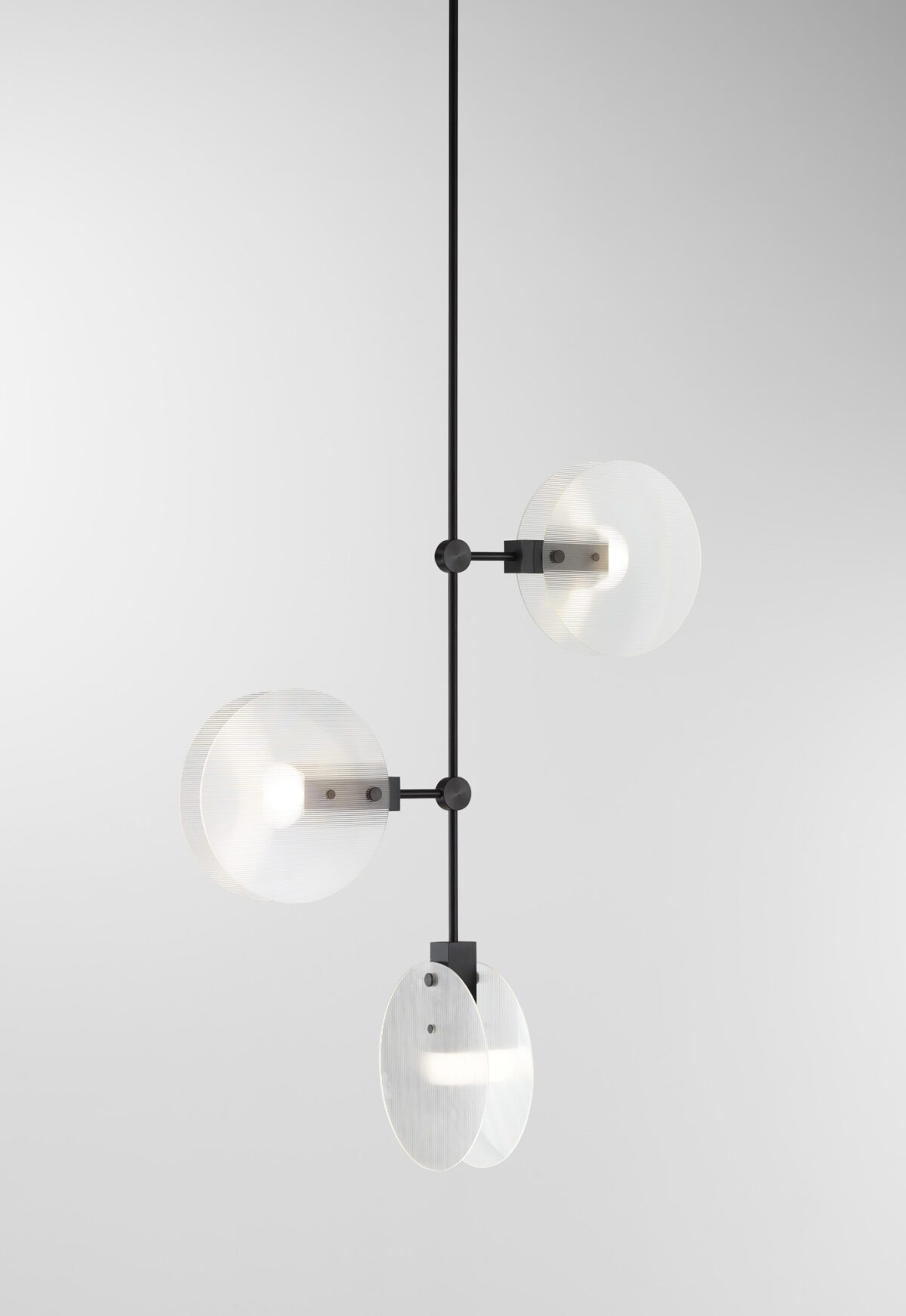 Nebulae Vertical Chandelier | 3 Shades