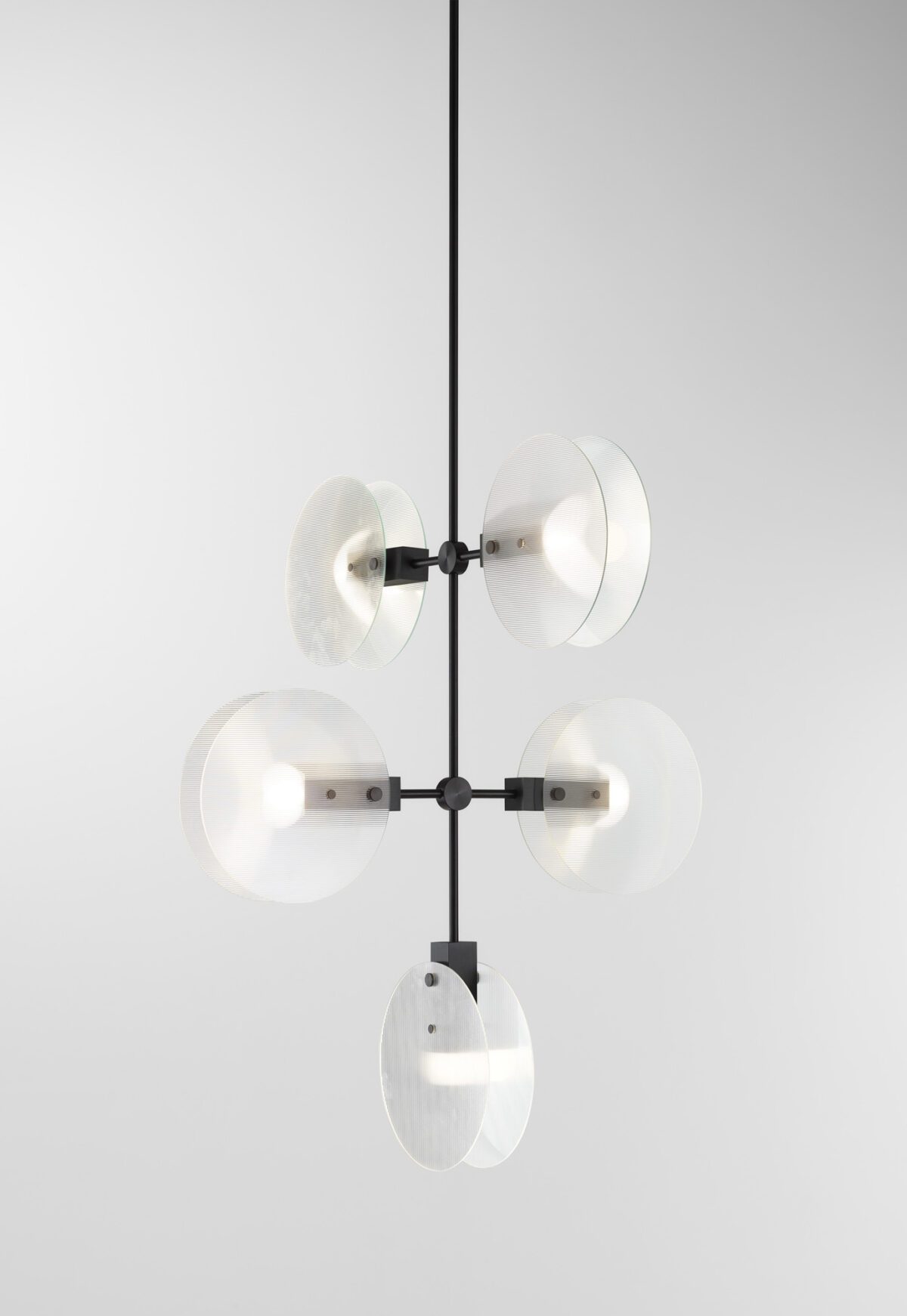 Nebulae Vertical Chandelier | 5 Shades