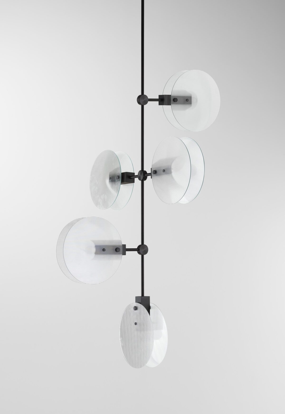 Nebulae Vertical Chandelier | 5 Shades