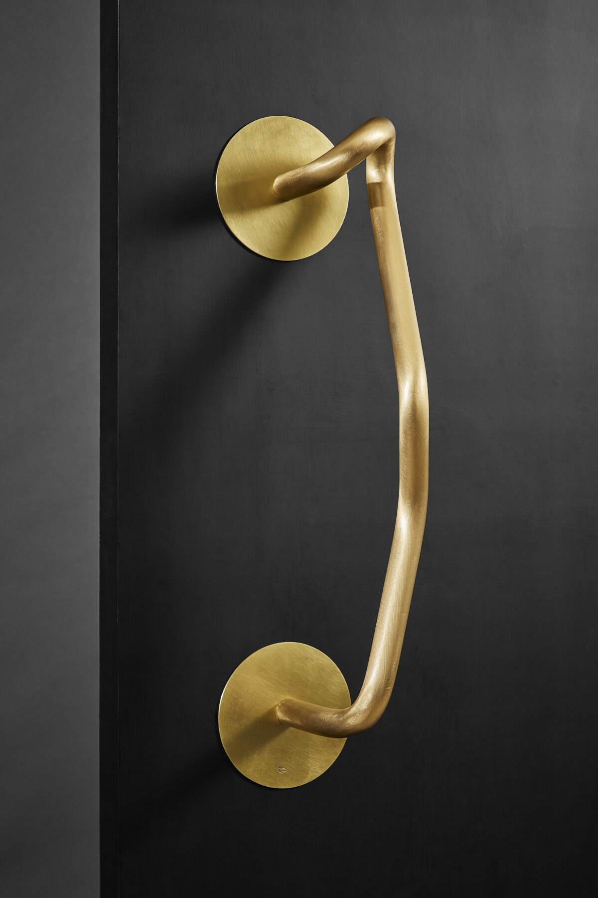 Varro Door Pull