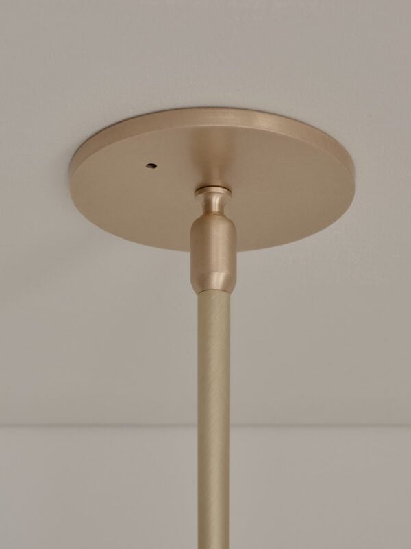 LUCKY STUD - Brushed Brass