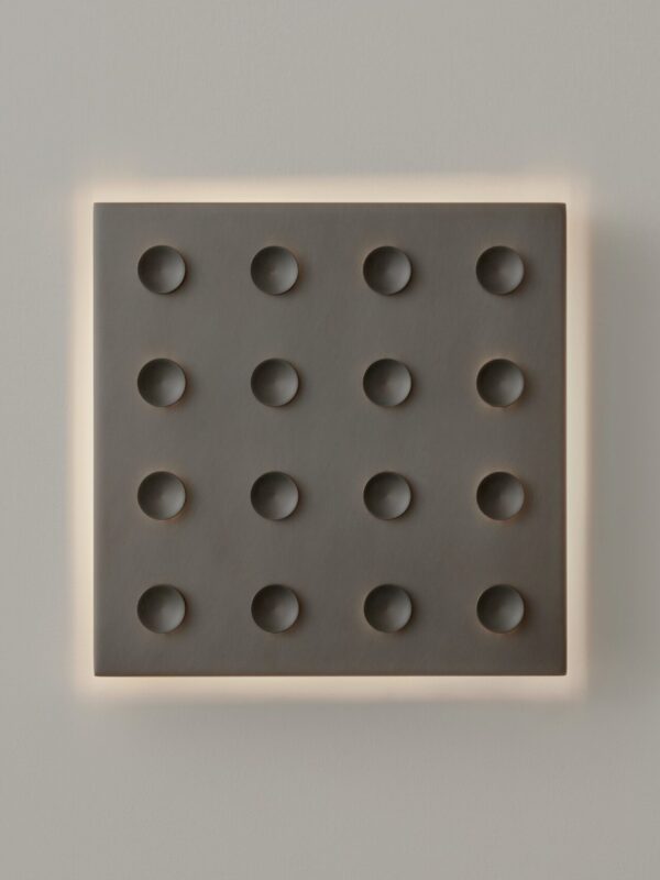 LUCKY STUD - Bronzed Brass