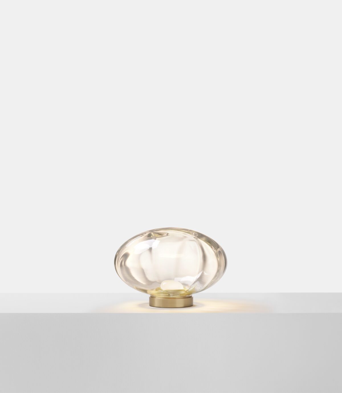 Aeris Table Lamp