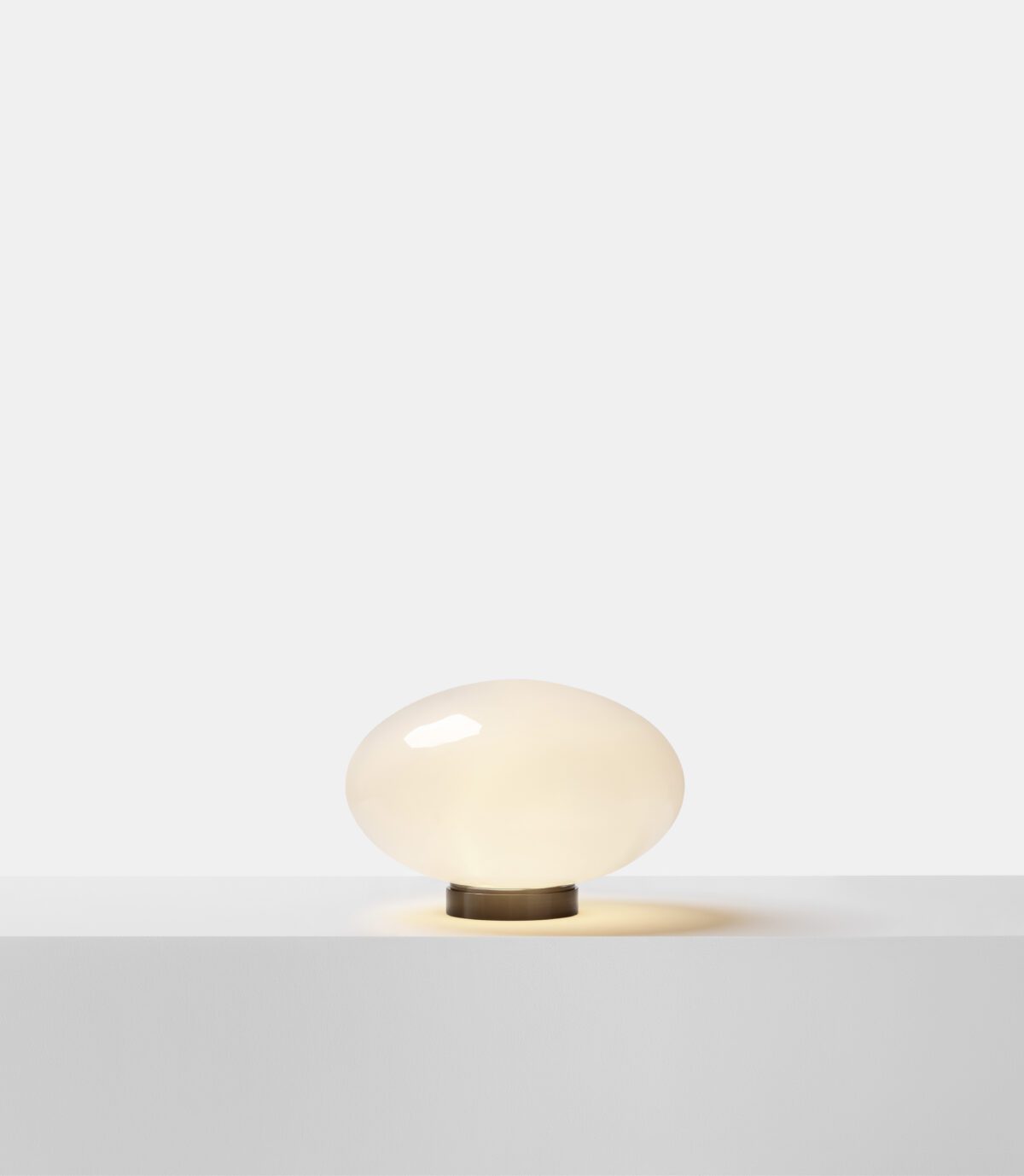 Aeris Table Lamp
