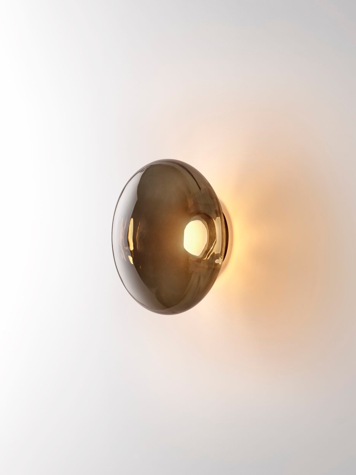 Aeris Wall Light