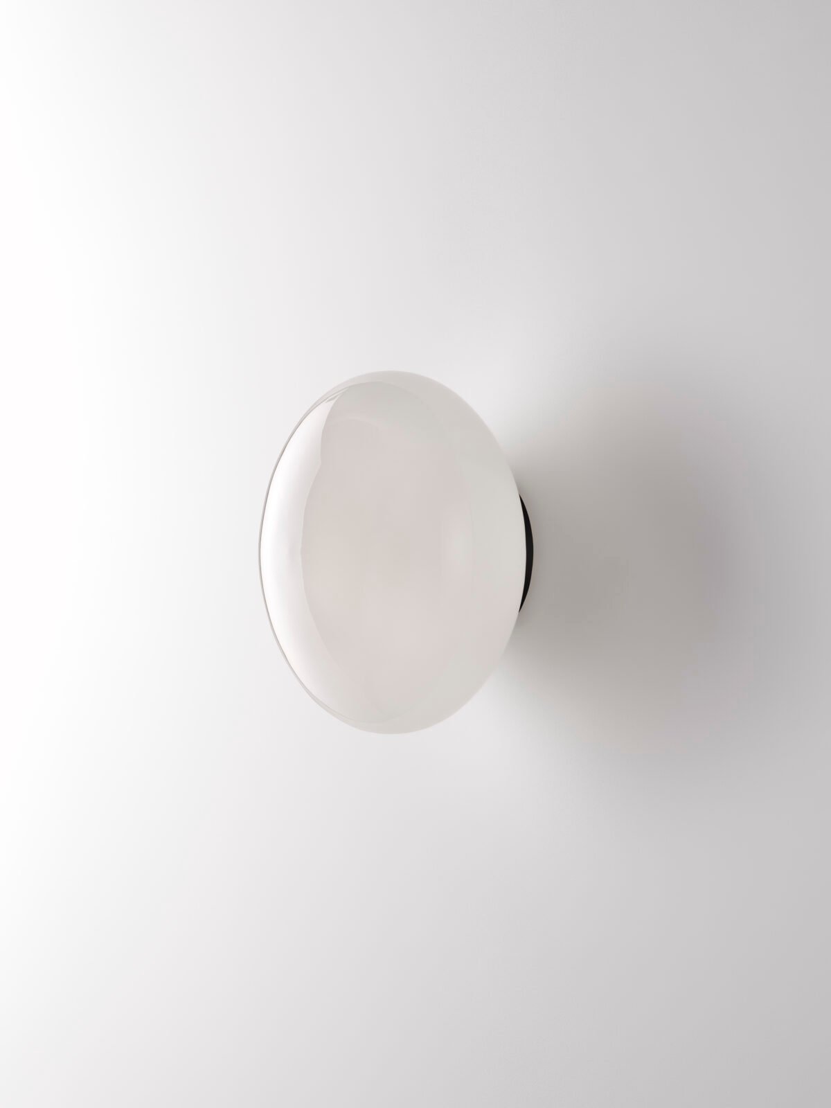 Aeris Wall Light