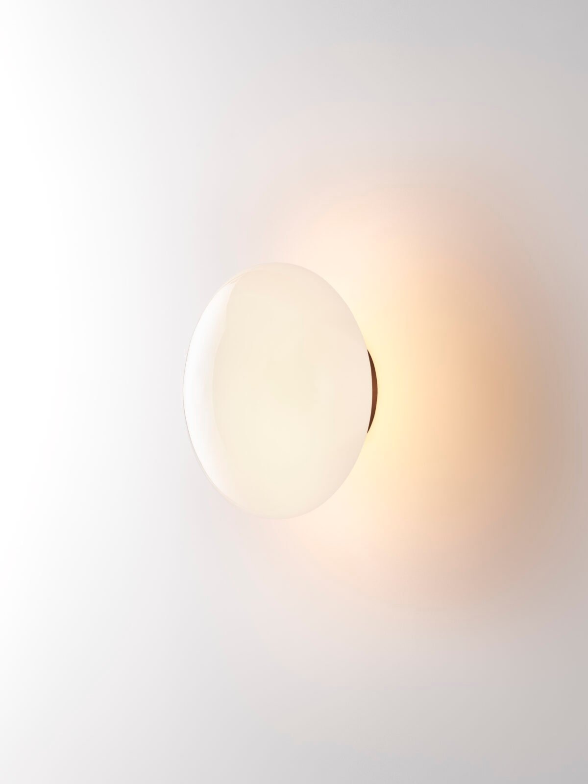 Aeris Wall Light