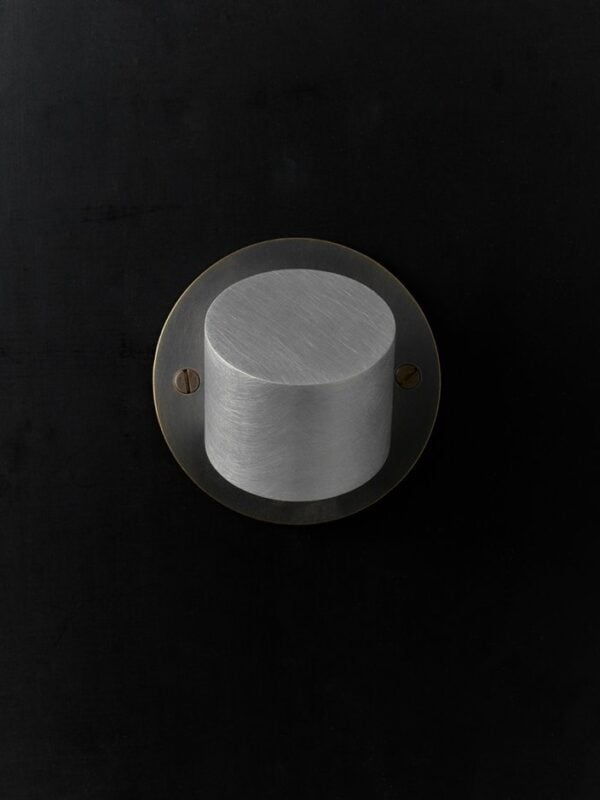 YAMI KNOB
