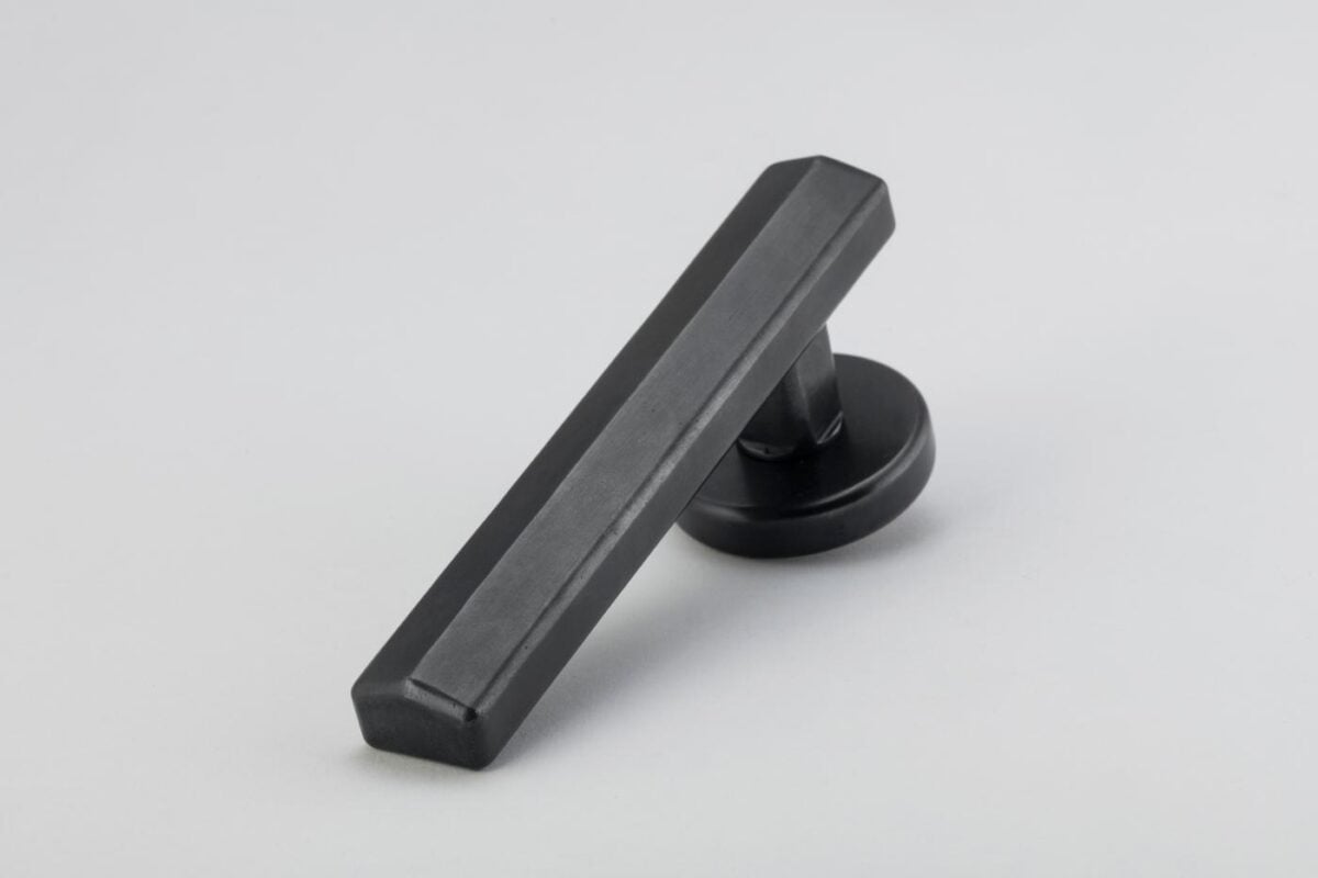 Straight Streaker Door Lever