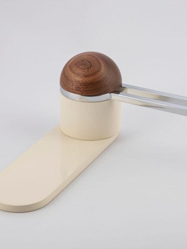 H01 Lever on Backplate