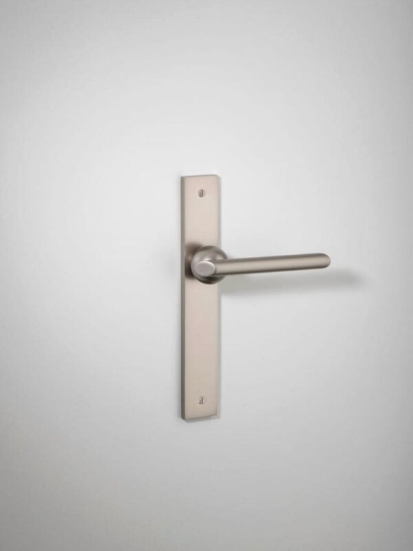 Futurismo Door Lever Rectangular Backplate