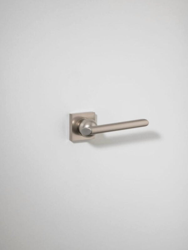 Futurismo Door Lever Square Rose