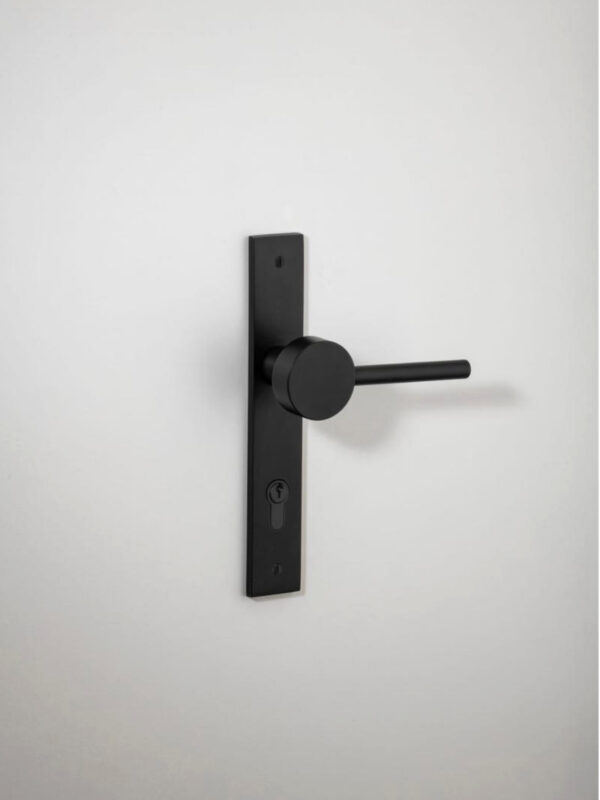 Geppetto Door Lever Rectangular Backplate