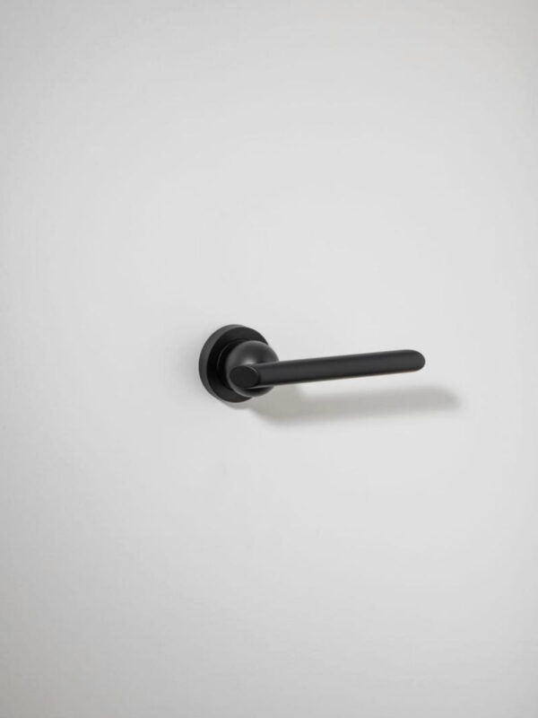 Futurismo Door Lever Round Rose - Nero