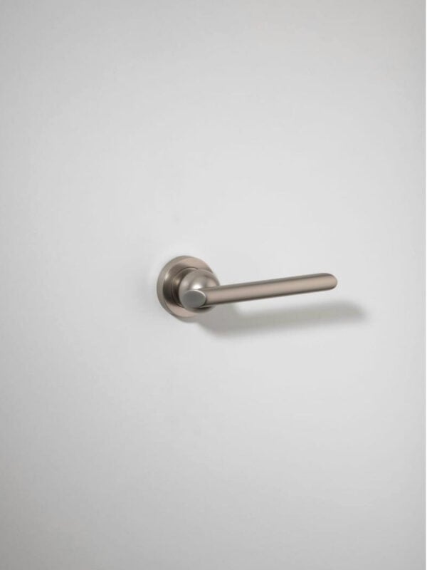 Futurismo Door Lever Round Rose