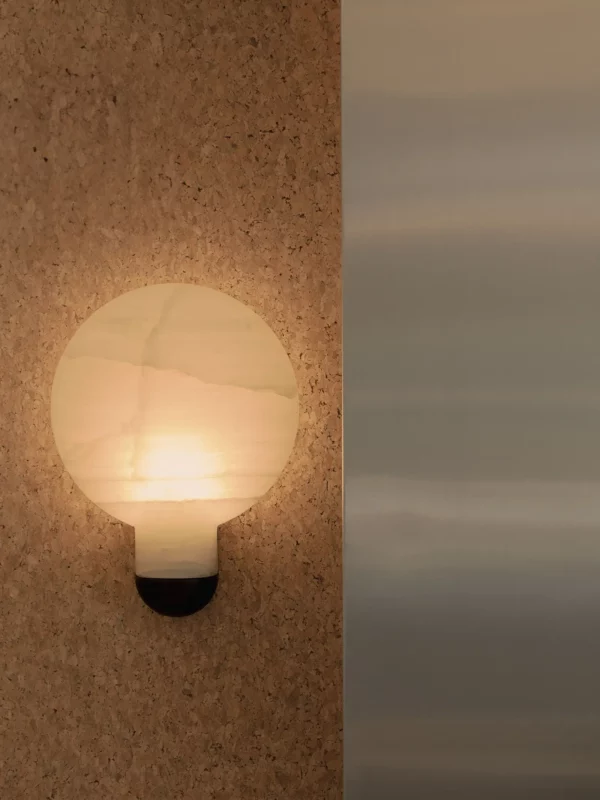 Surface Wall Sconce - Blackened | White Onyx