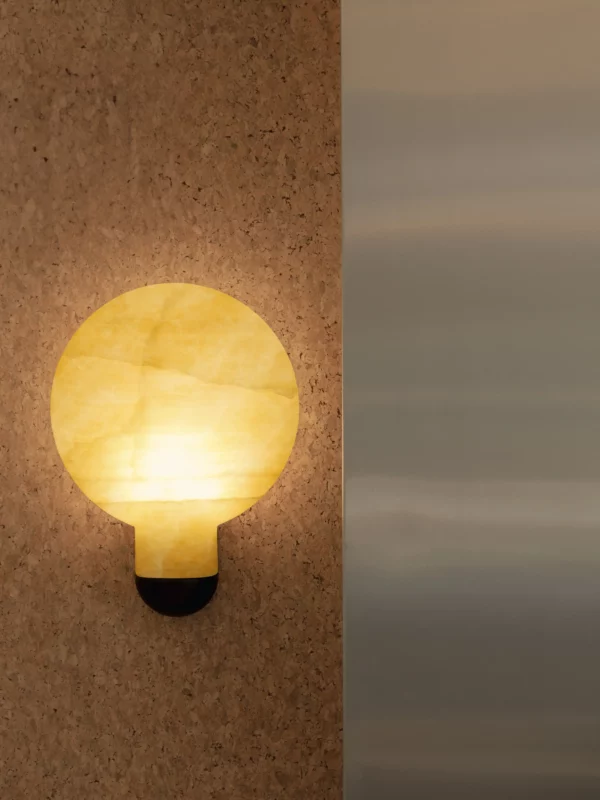 Surface Wall Sconce - Blackened | Honey Onyx