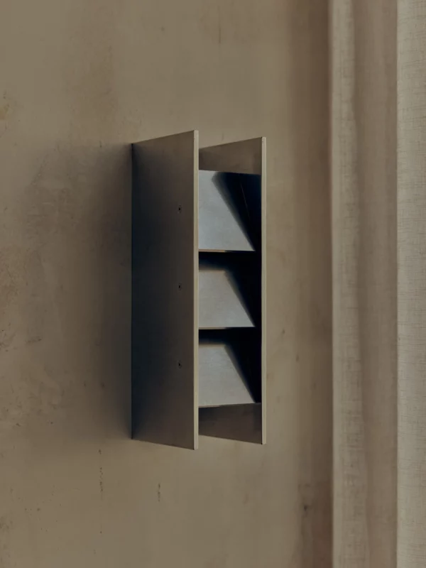 Louvre Wall Light - Aluminium
