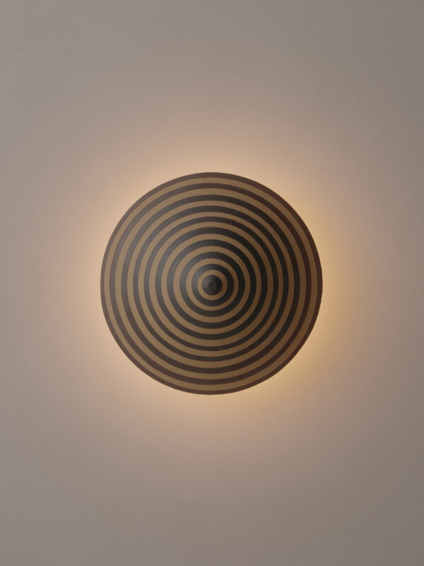 Dancer Round Wall Sconce - Large 34 Ø x 16cm, Thin Stripe