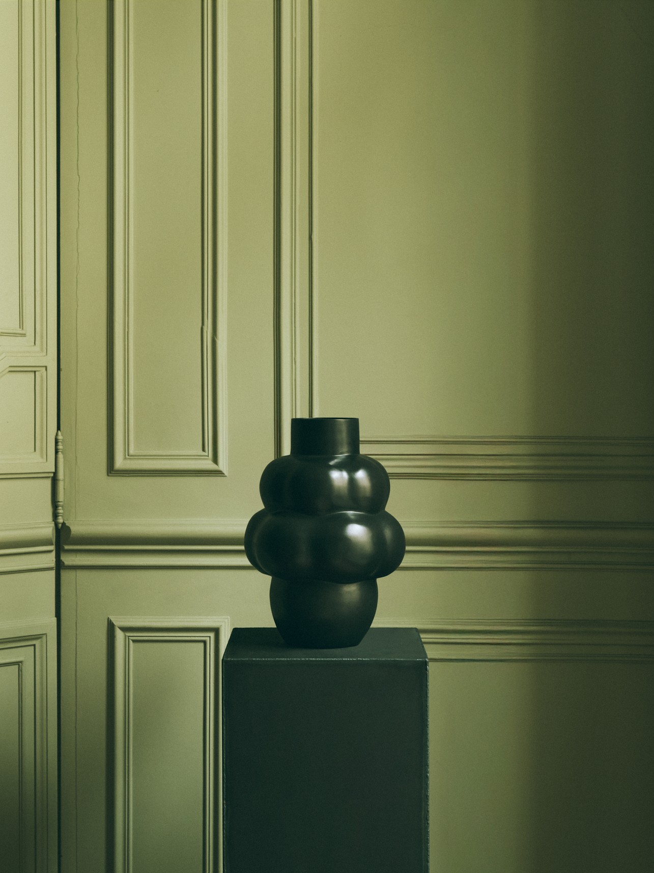 Pedestal