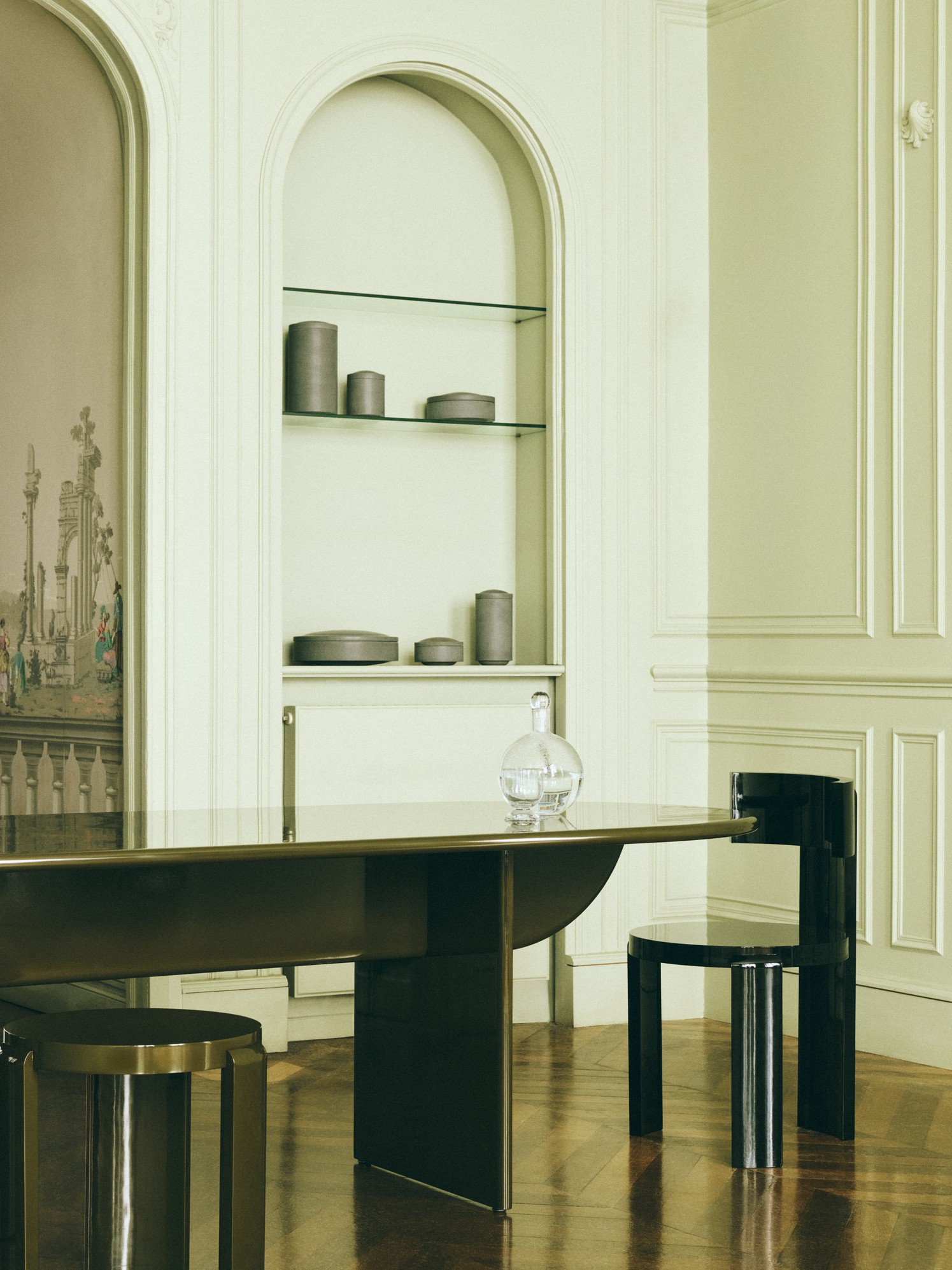 Pillabout Office Table 01